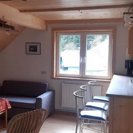 Apartment Naehe Talstation Turracher Hoehe, In Urigem Holzhaus *