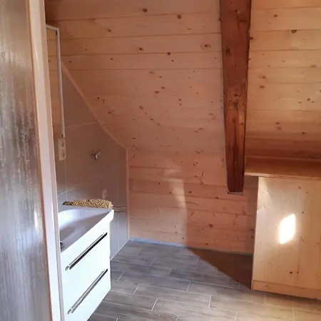 Naehe Talstation Turracher Hoehe, In Urigem Holzhaus Apartment Turracher Hohe