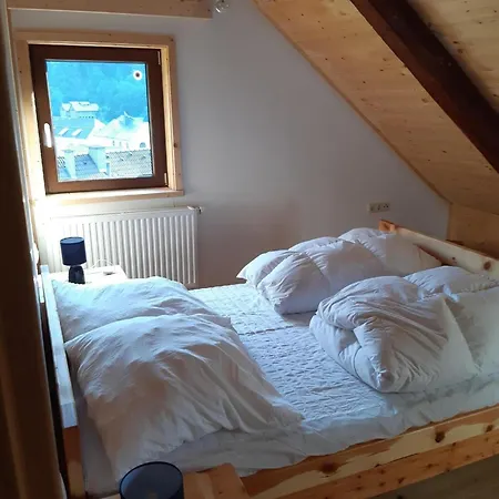 Apartment Naehe Talstation Turracher Hoehe, In Urigem Holzhaus