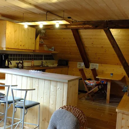 Naehe Talstation Turracher Hoehe, In Urigem Holzhaus * Turracher Hohe